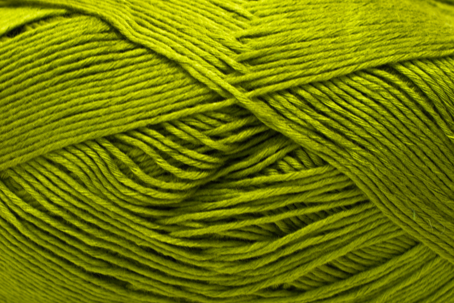 Sheen green bamboo yarn 100g/3,5oz.