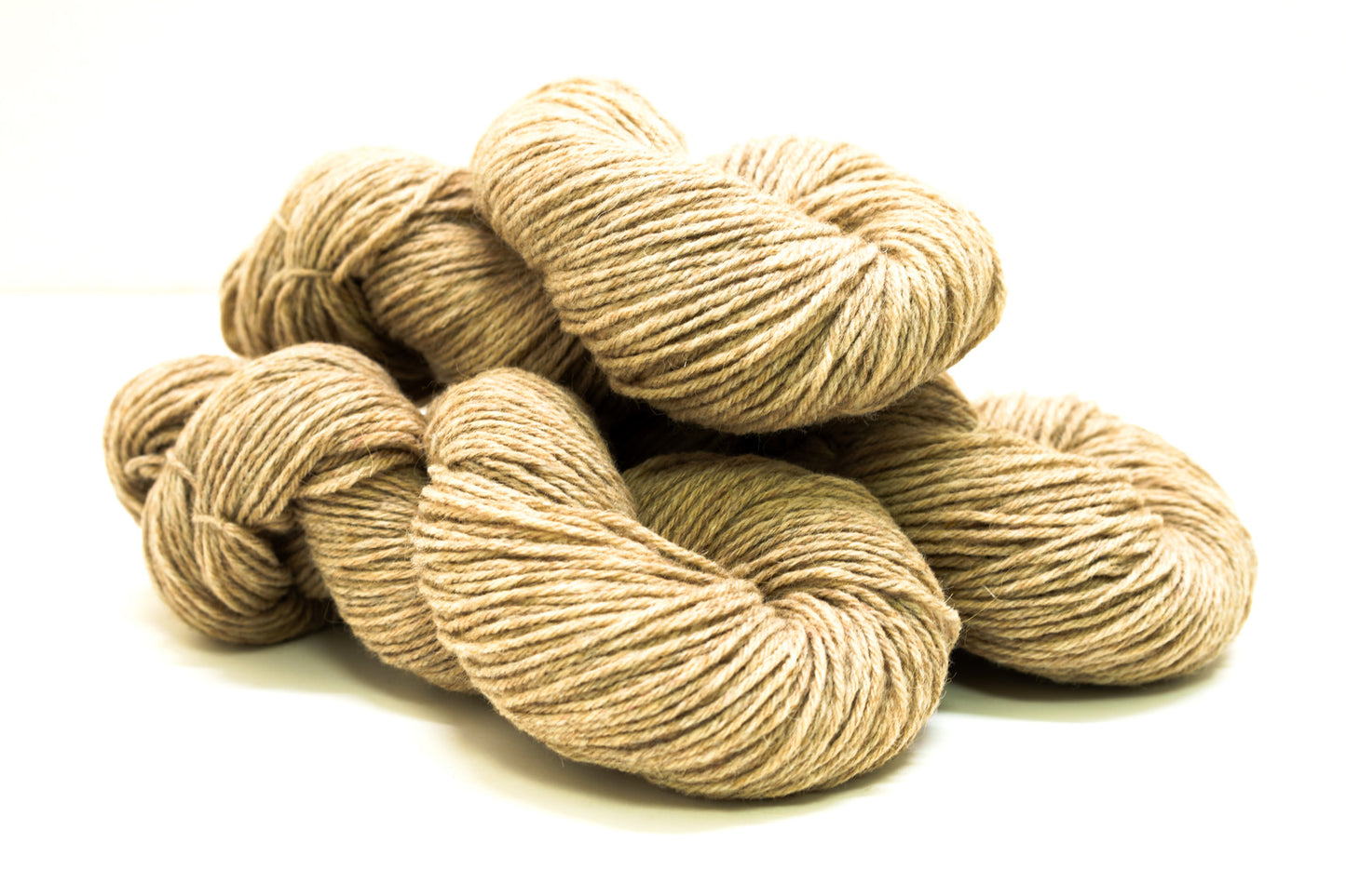 Camel, alpaca and wool blend yarn for hand knittting 100g./ 210m