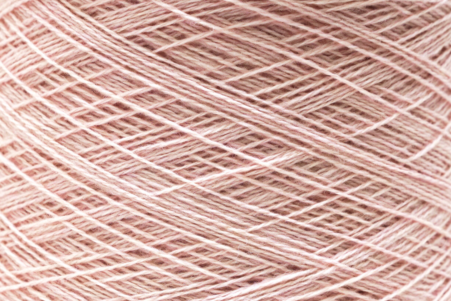 Lightest rose soft merino wool in cone - 900g / 31,7oz. Color 505