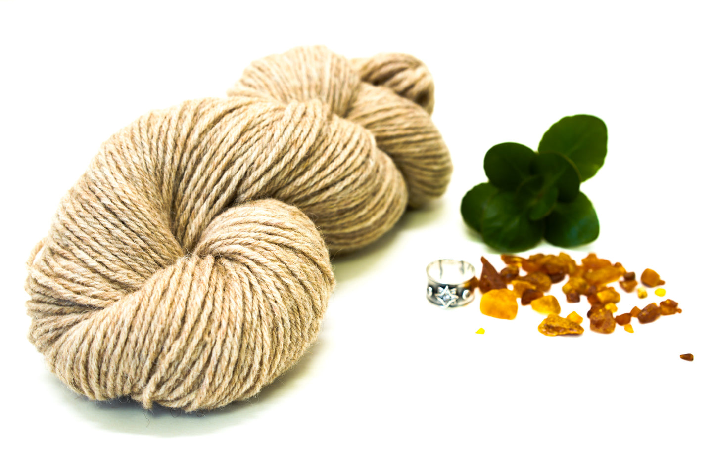 Camel, alpaca and wool blend yarn for hand knittting 100g./ 210m