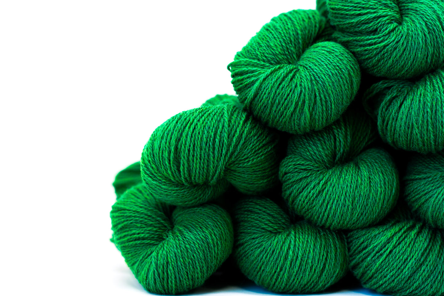 Grass green New Zealand wool yarn - 347