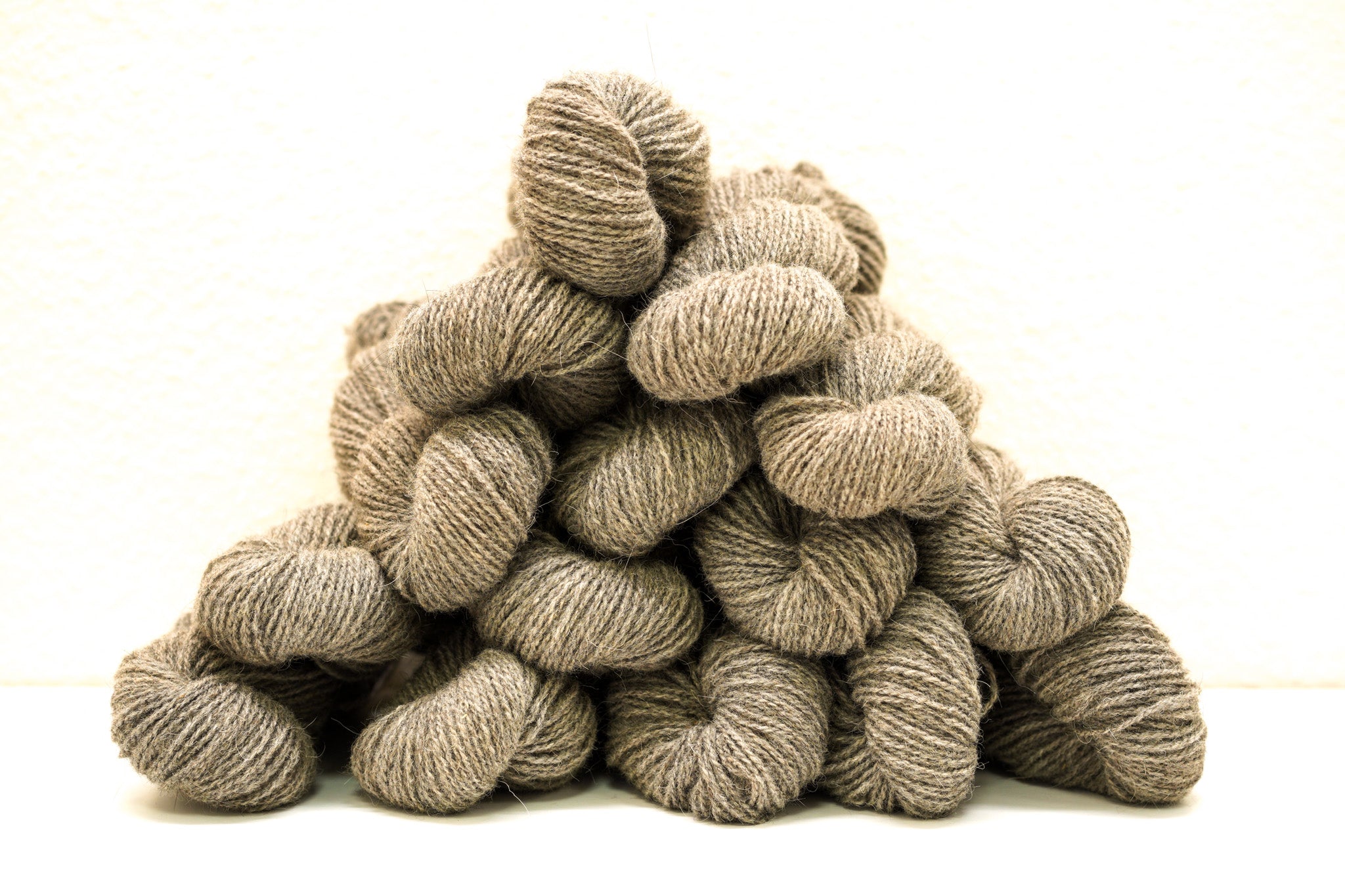 Caucasian Shepherd Dog Wool 80% and Tyrolean wool blend