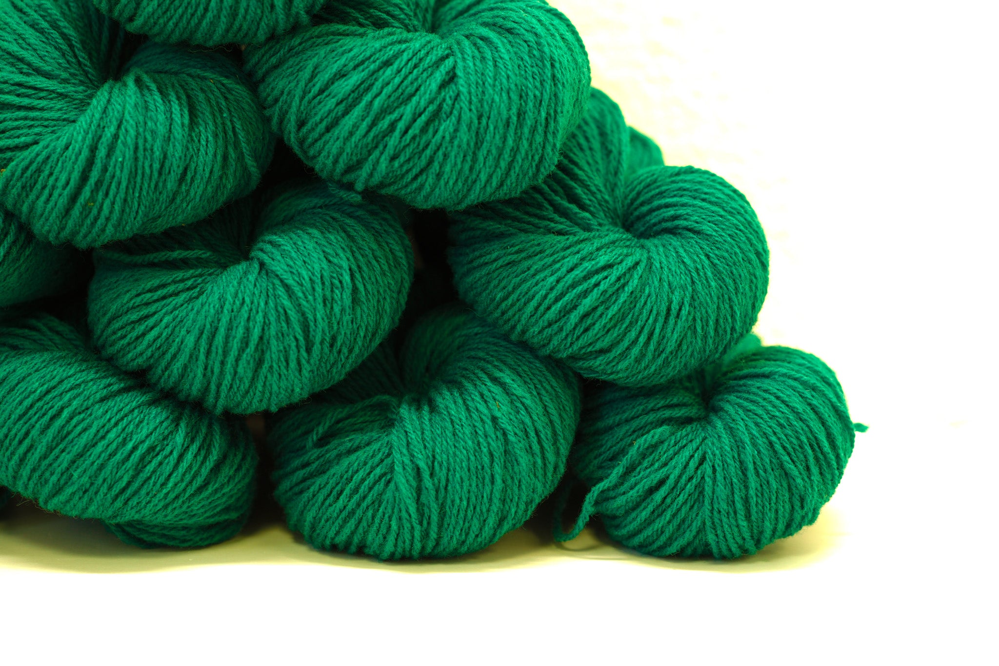 Fun Green melange color Merino and Suffolk wool yarn blend