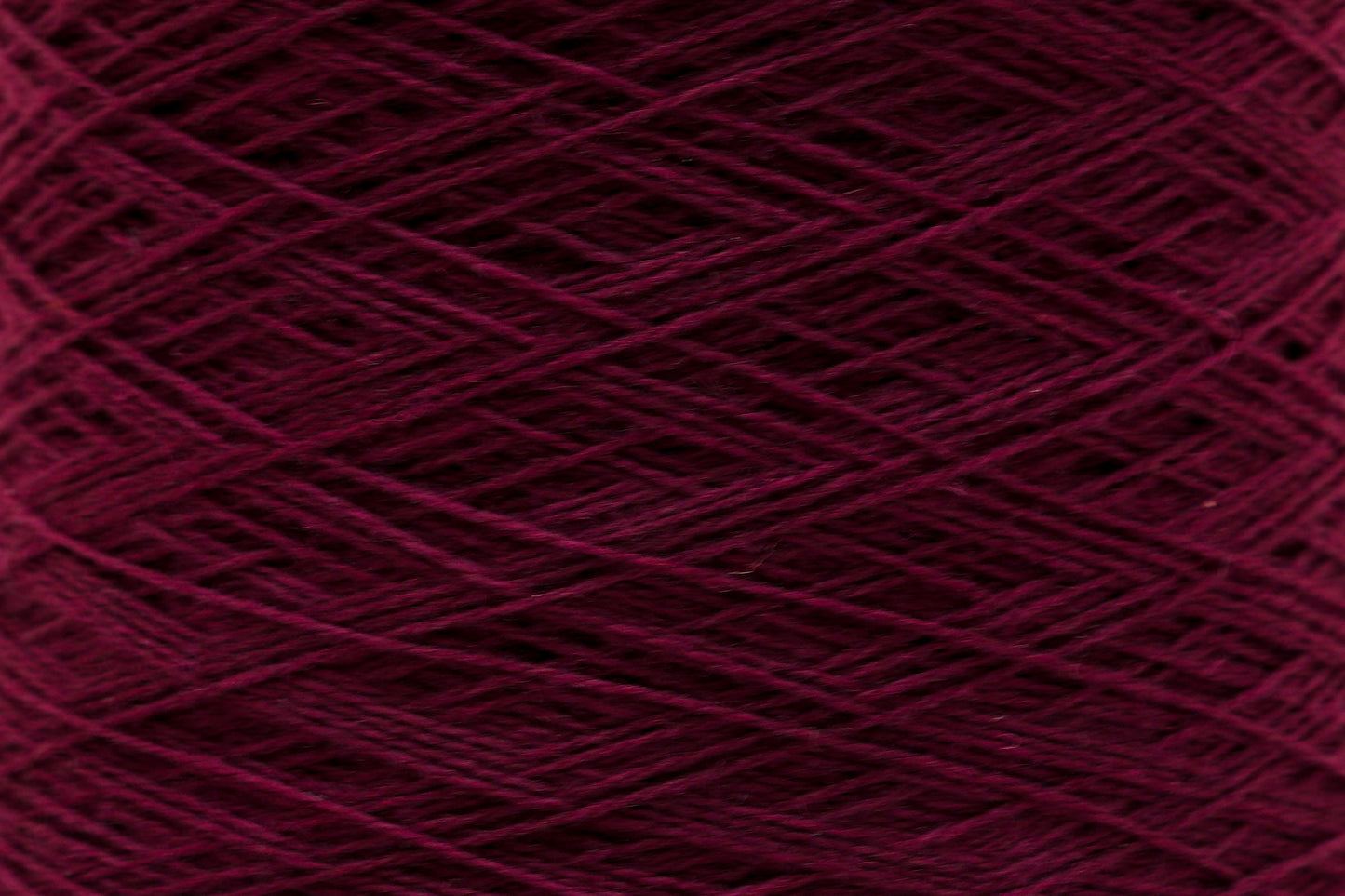 Burgundy red soft merino wool in cone - 900g / 31,7oz.