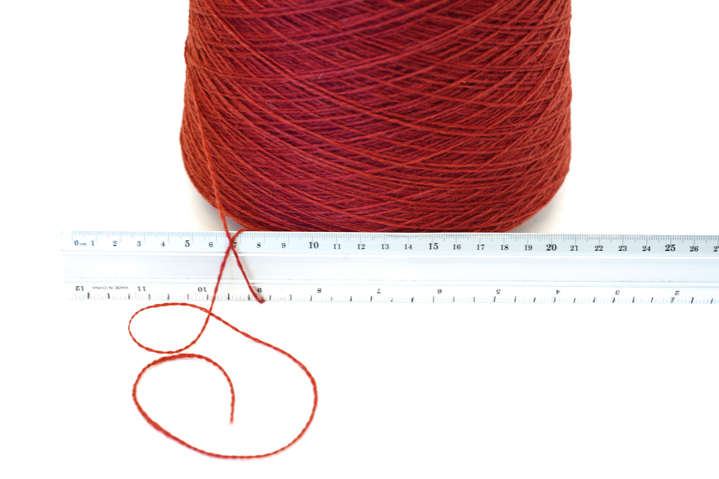 Burnt brick soft merino wool in cone - 900g / 31,7oz.