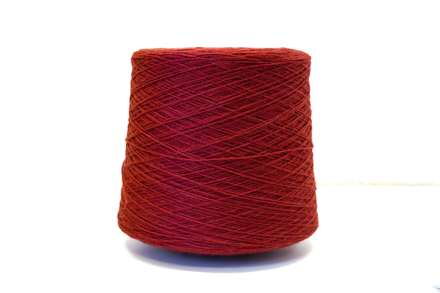 Burnt brick soft merino wool in cone - 900g / 31,7oz.
