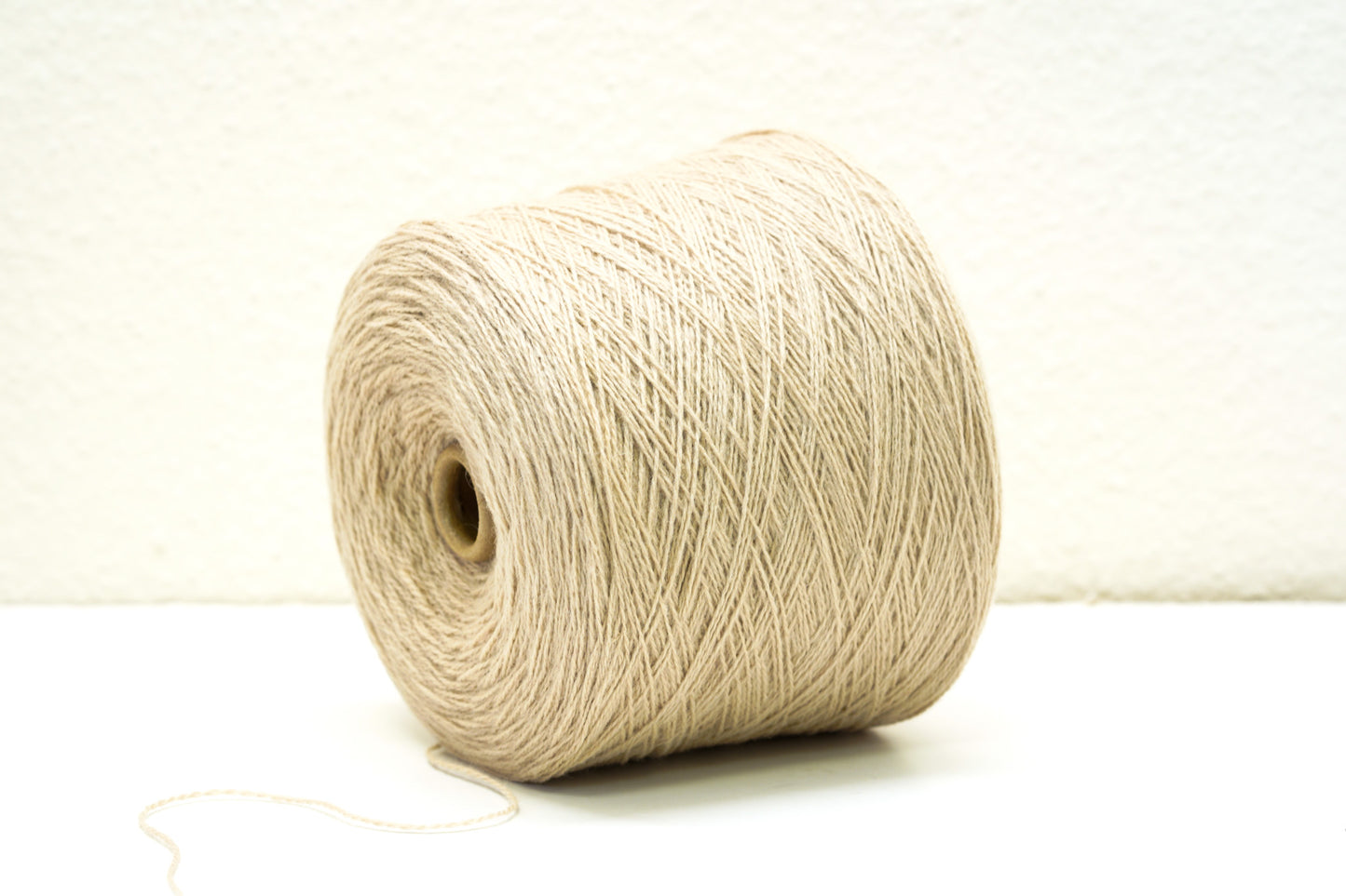 Ivory melange wool in cone - 260