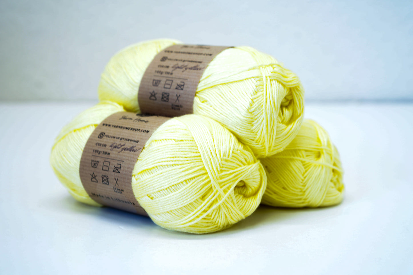 Light yellow 100% bamboo yarn 100g/3,5oz.