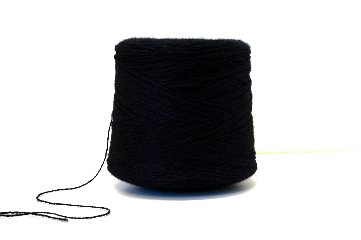 Black color wool blend yarn - 80% wool