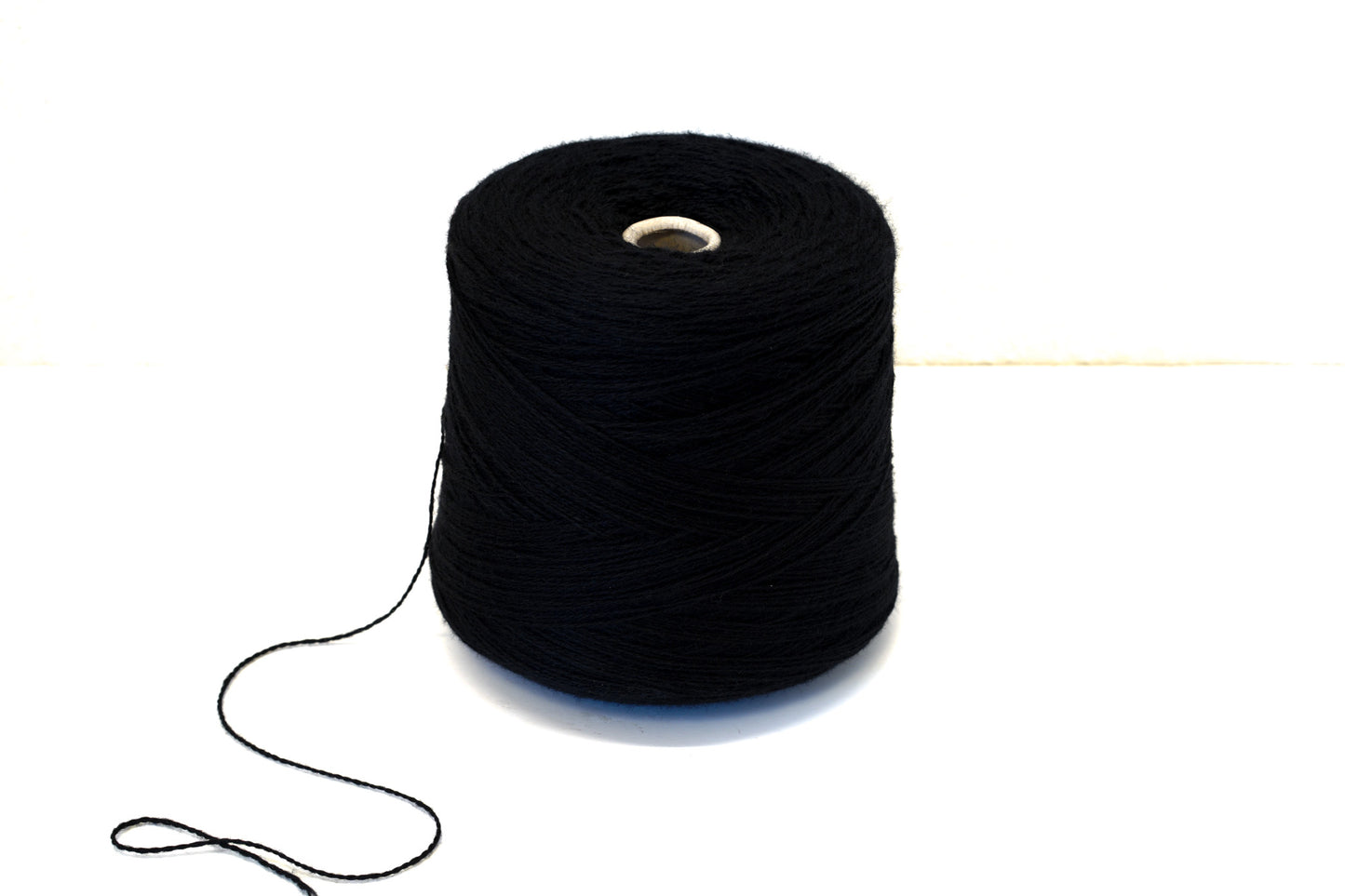 Black color wool blend yarn - 80% wool