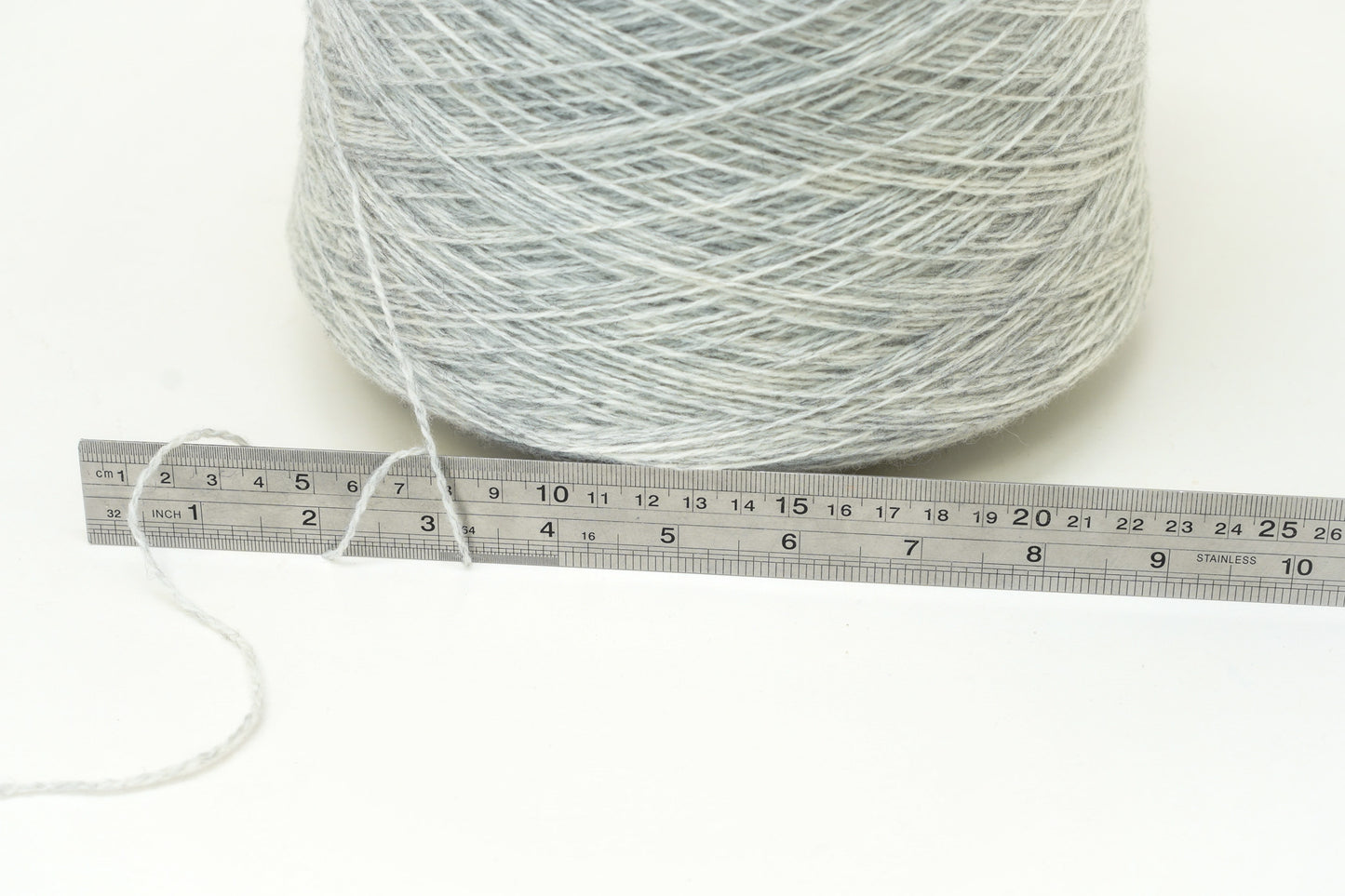 Light Grey soft merino wool in cone - 900g / 31,7oz.