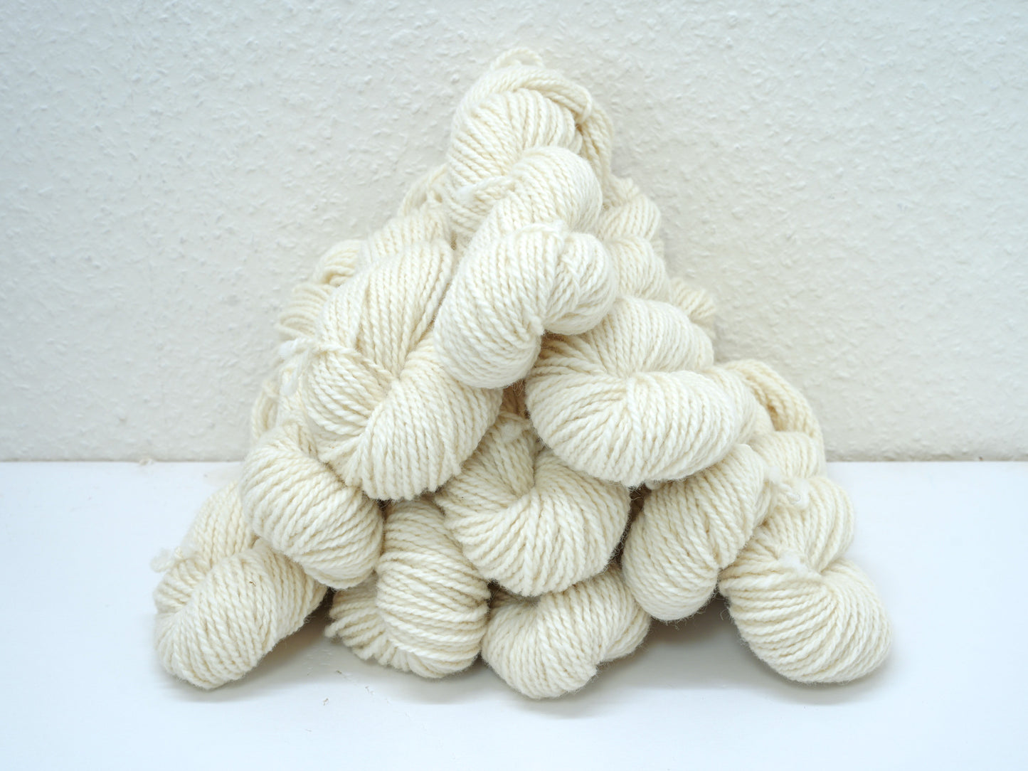 European sheep wool yarn - 1 kg