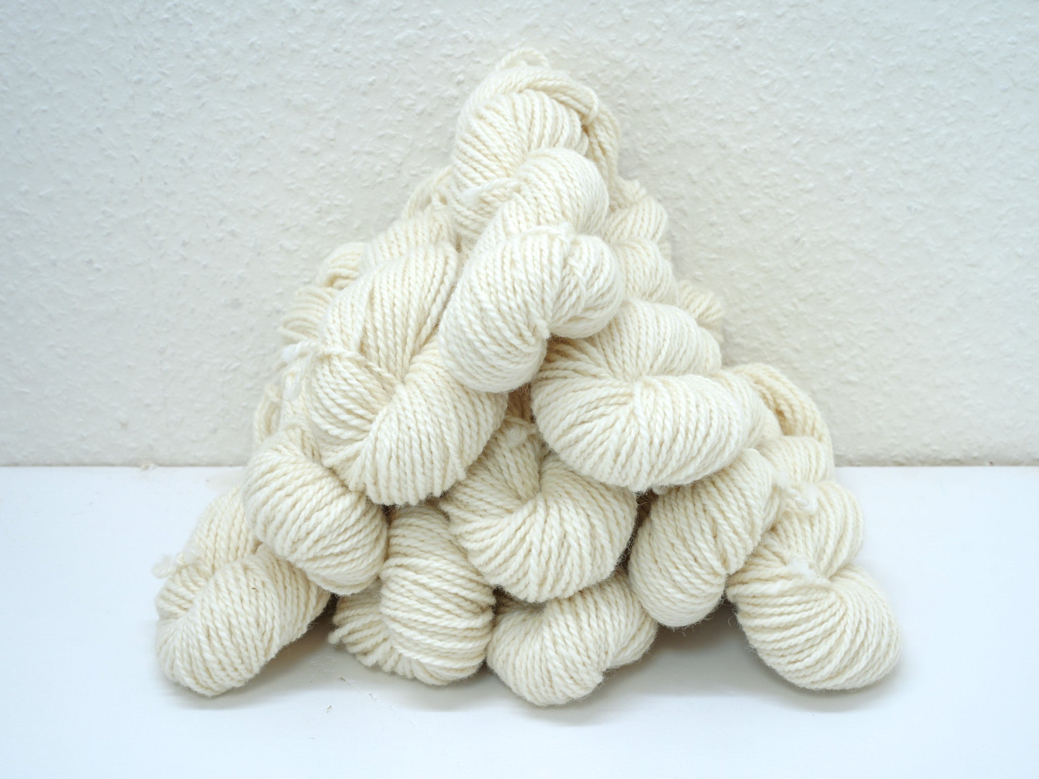 European sheep wool yarn - 1 kg