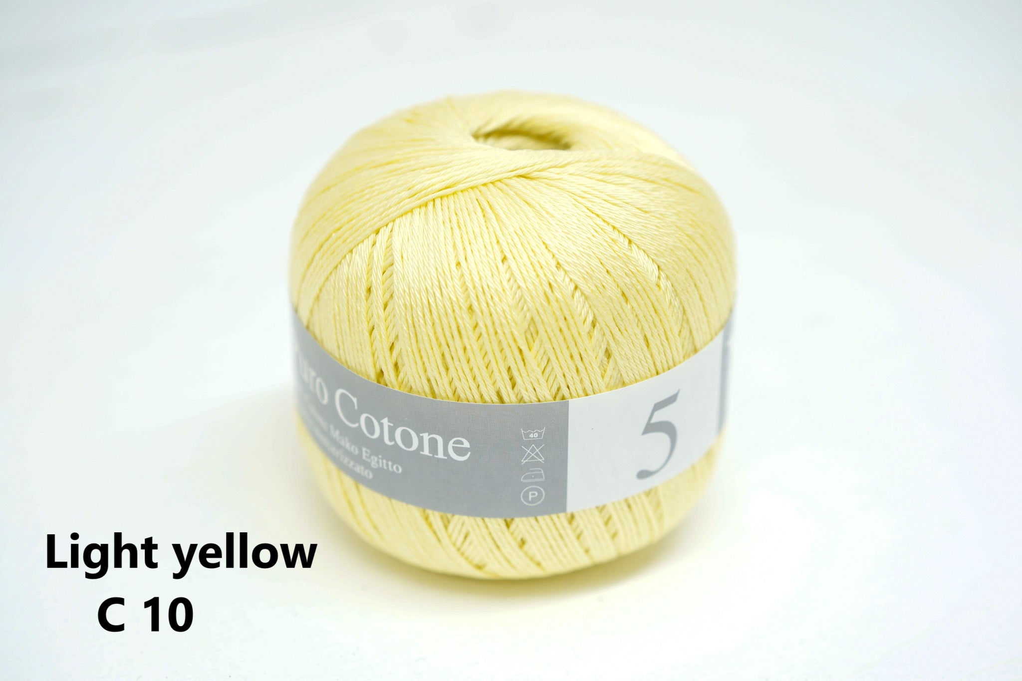 100% mercerised cotton 100g/272m - 46 colors