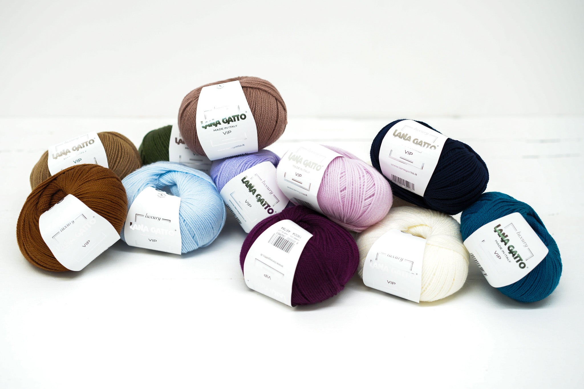 Baby pink 10054 - Lana Gatto VIP – Merino Wool & Cashmere Yarn - 50 g /200 m