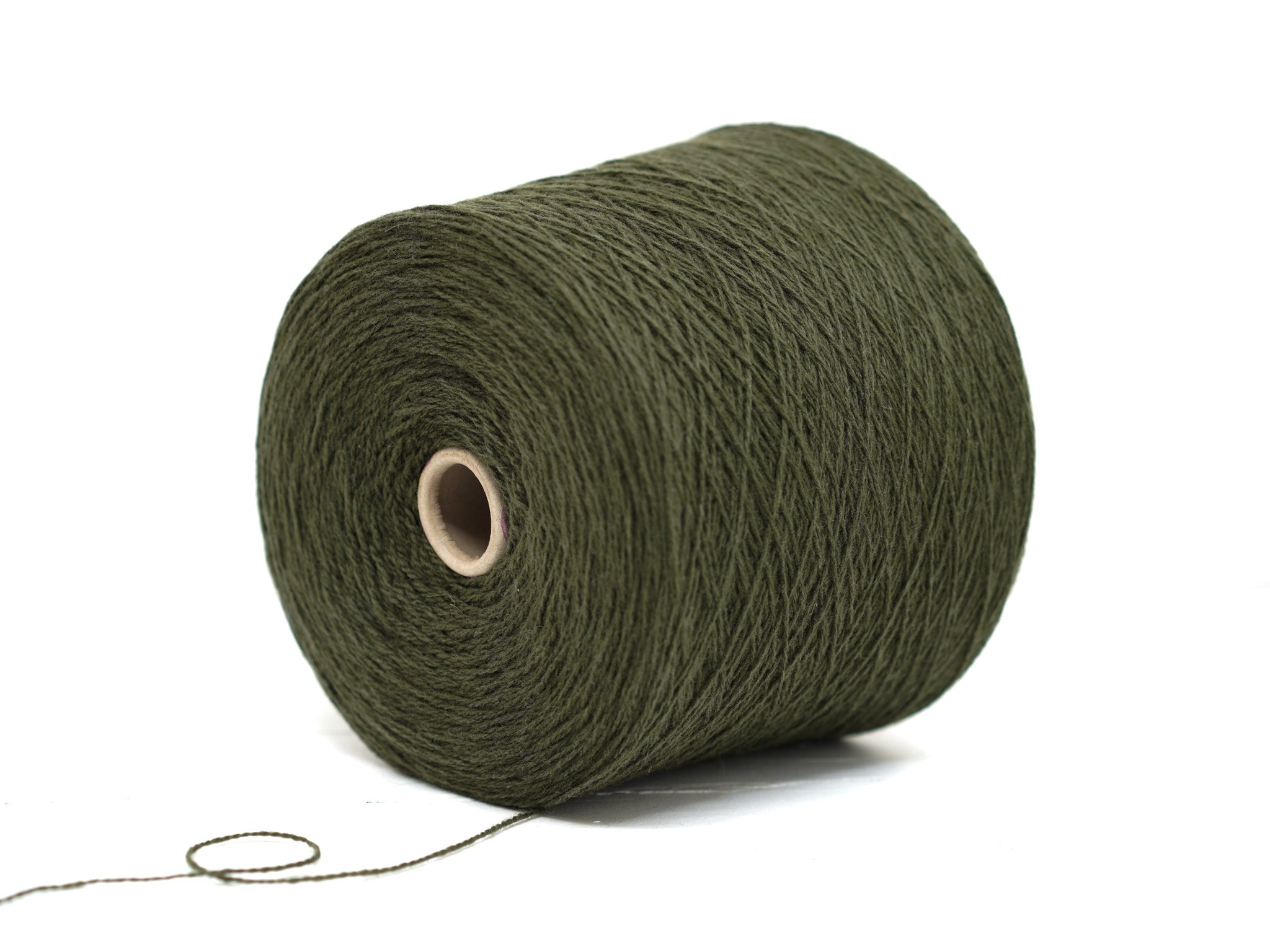 Camouflage Green soft merino wool in cone - 900g/31,7oz