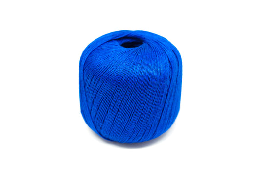 100% linen yarn in Royal blue color 100g/660m.