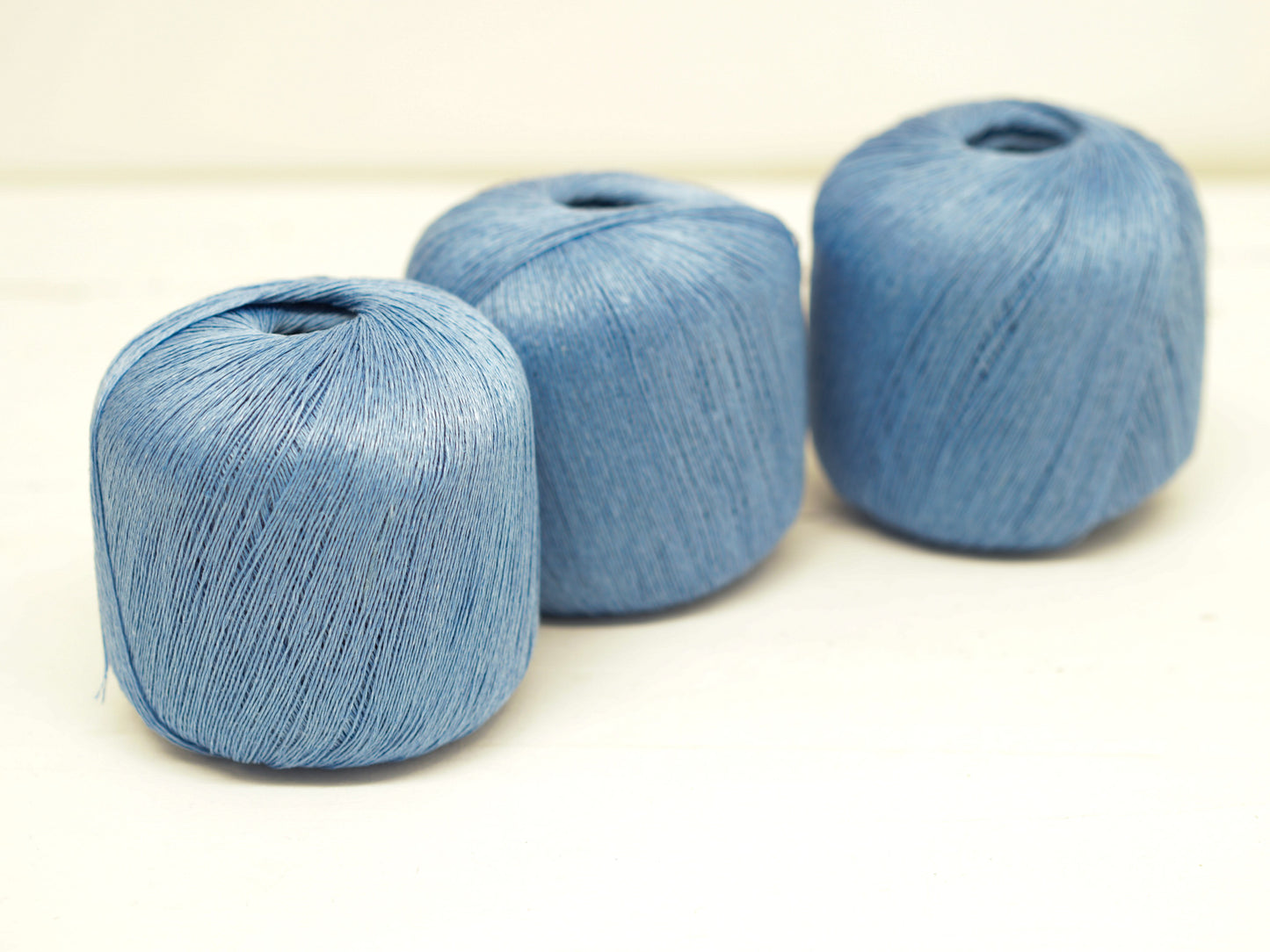 100% linen yarn in steel blue color 100g/600m.