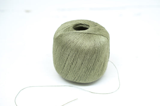 Linen yarn in military green color