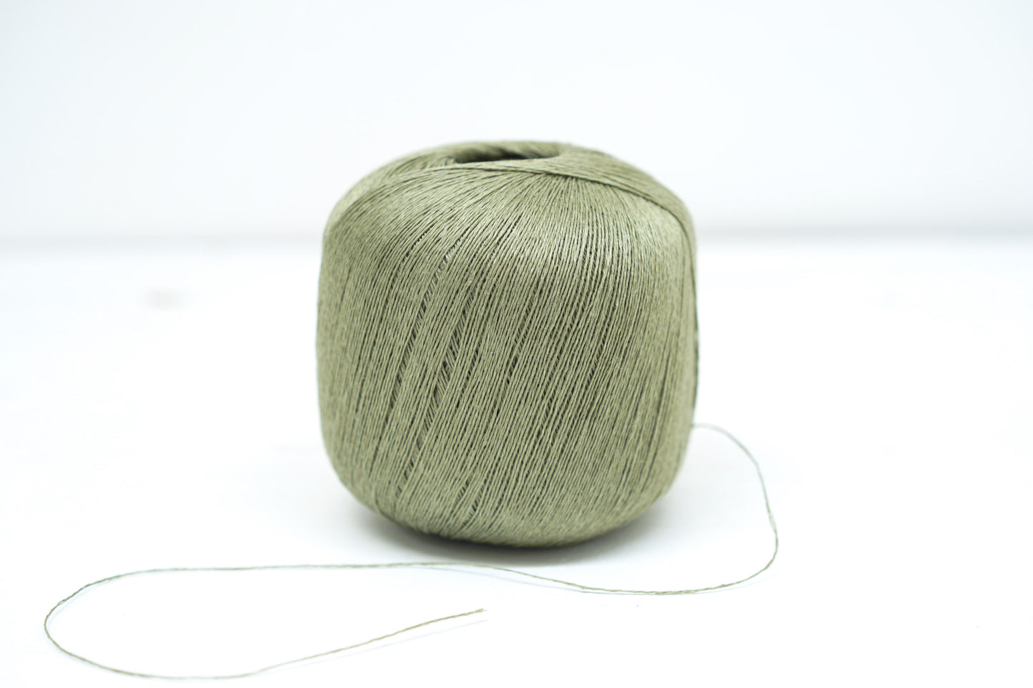 Linen yarn in military green color