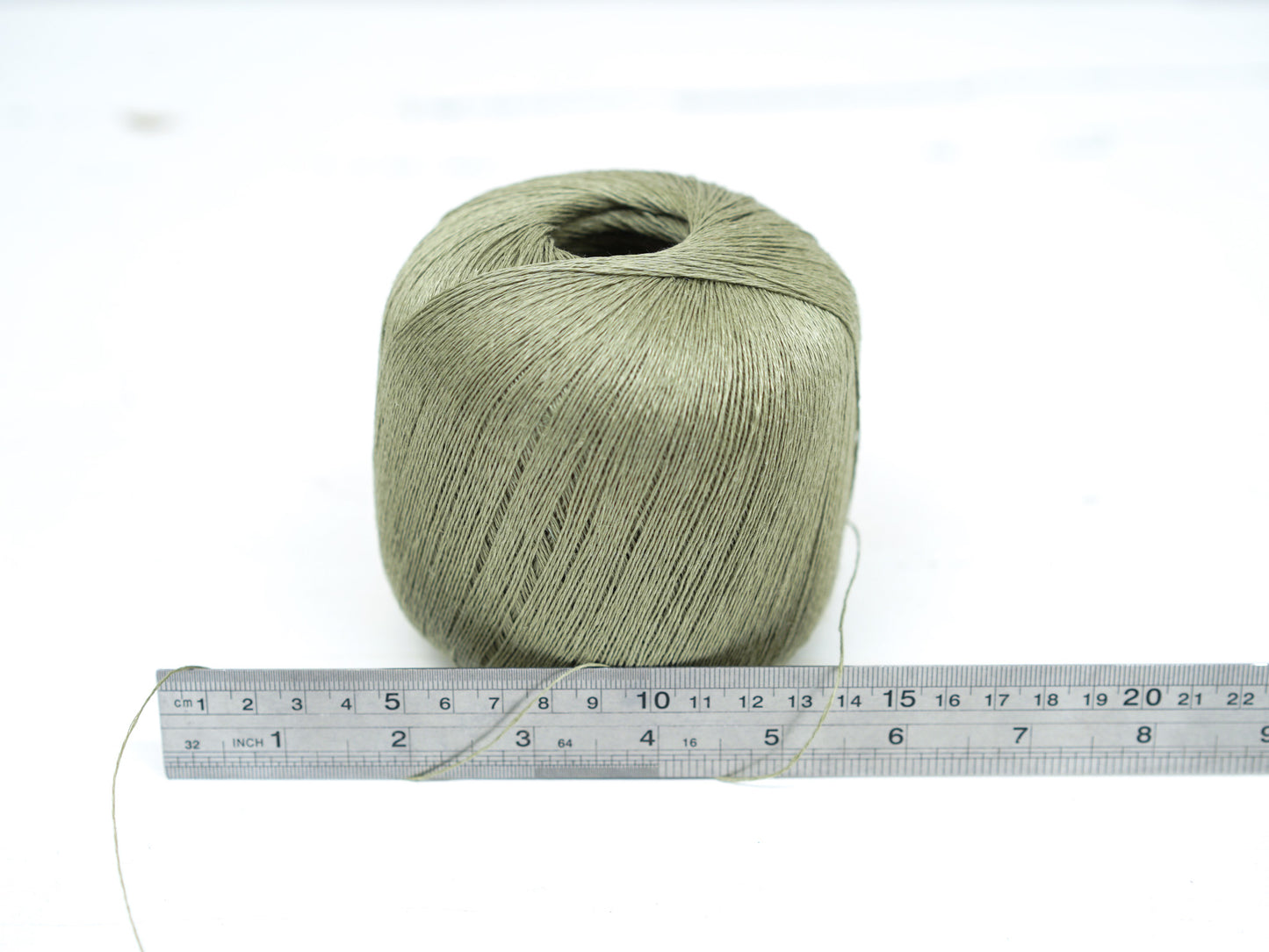 Linen yarn in military green color