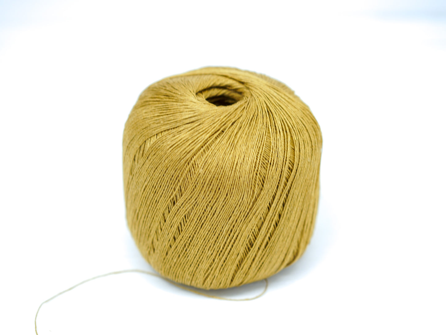 100% linen yarn in mustard yellow 100g/600 m