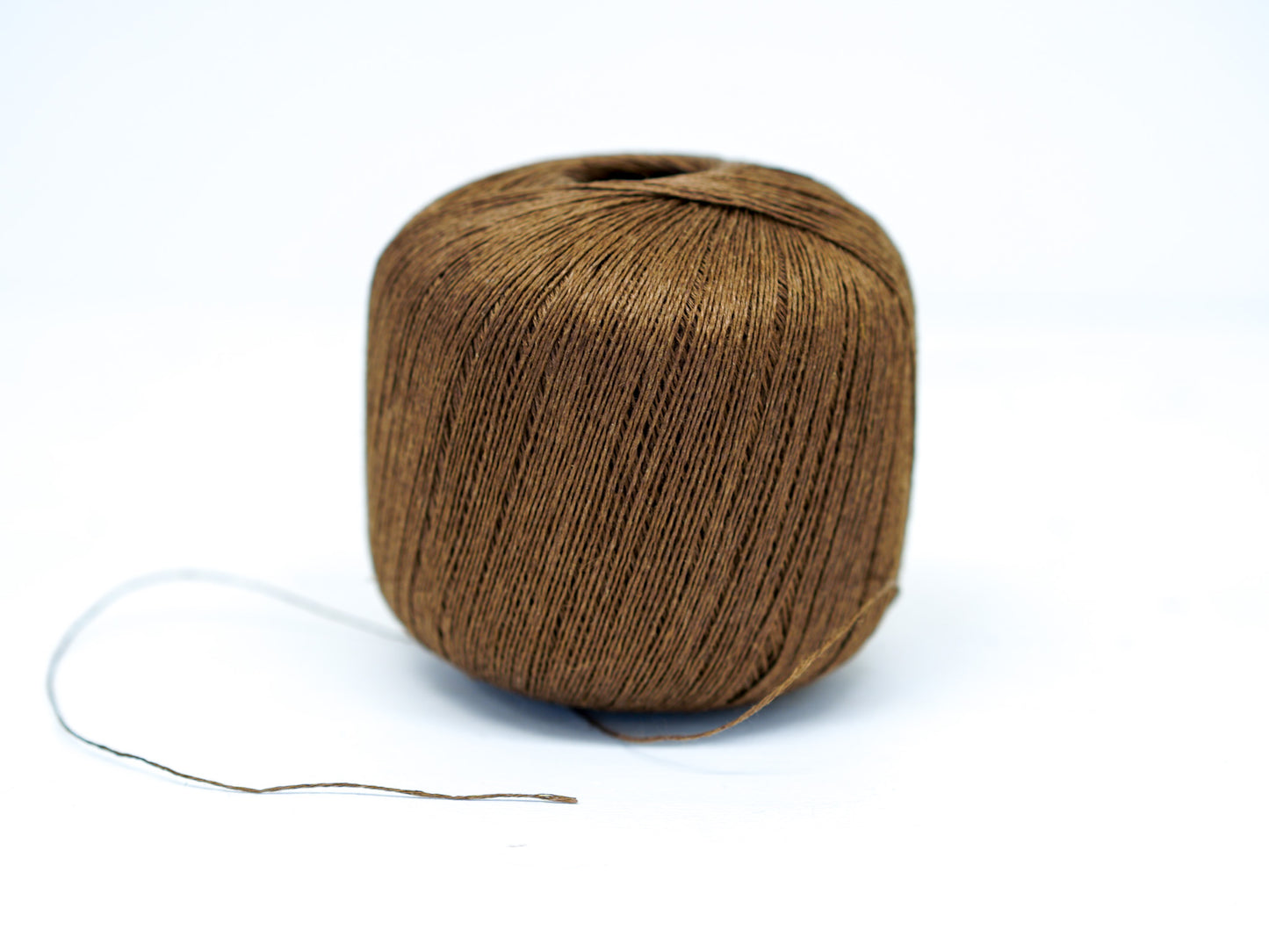 100% linen yarn in Brown color 100g/480 m