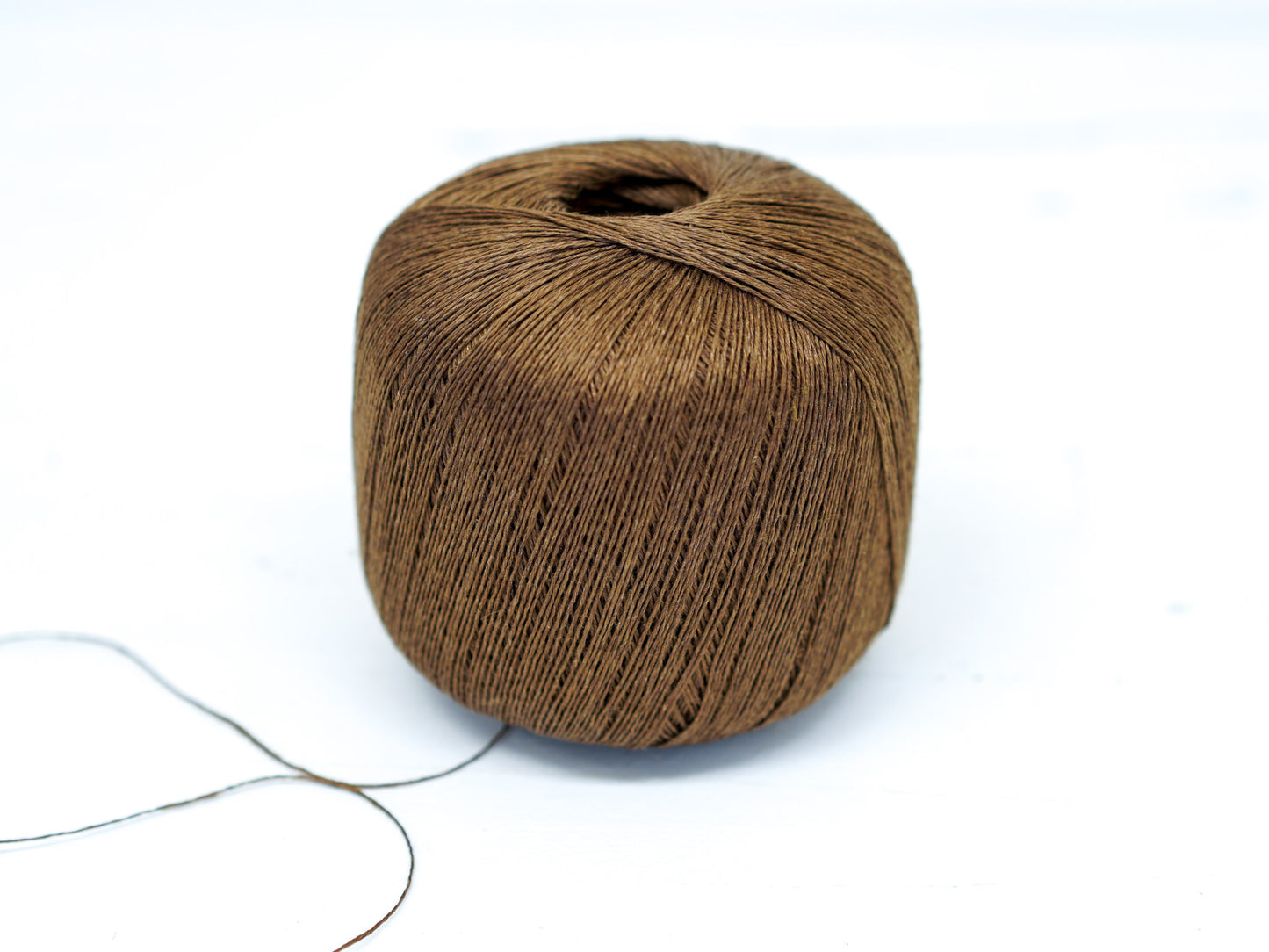 100% linen yarn in Brown color 100g/480 m