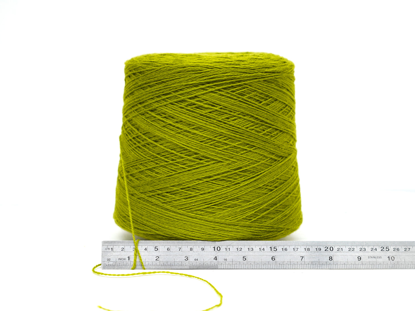 Lime green soft merino wool in cone - 900g/31,7oz.