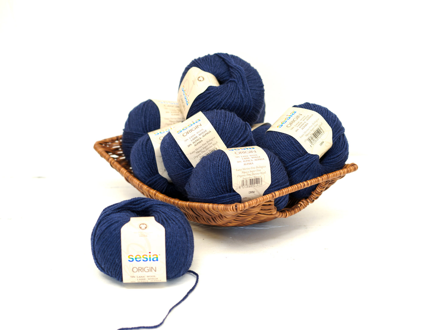 Dark denim blue SESIA Origin – 70% Virgin Wool Alpaca blend, 50g / 112m