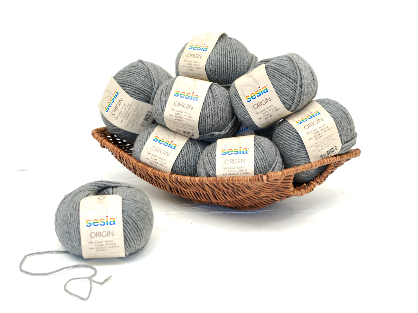 Graphite Grey SESIA Origin – 70% Virgin Wool Alpaca blend, 50g / 112m