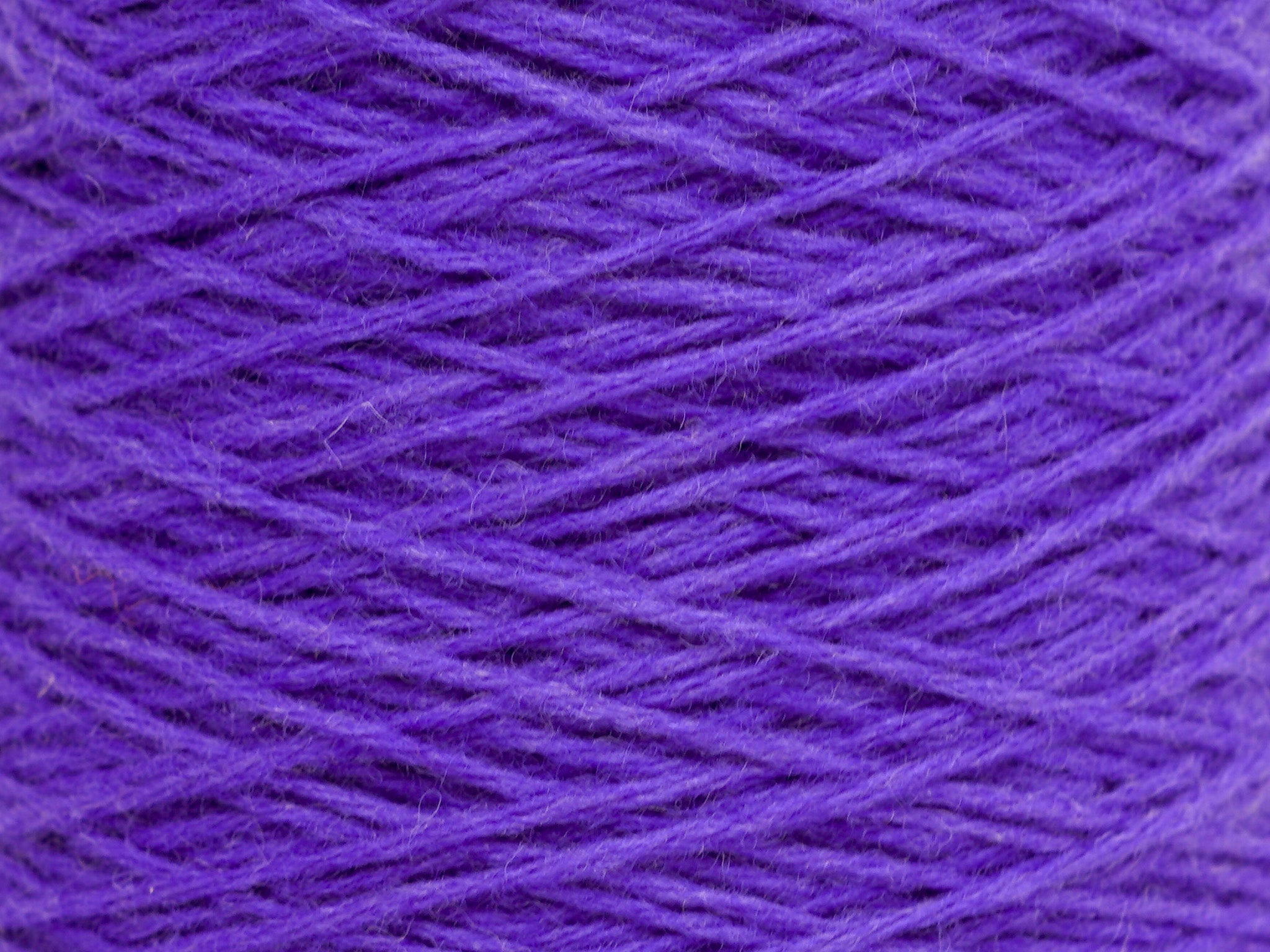 Royal purple wool yarn for carpet making - color 106