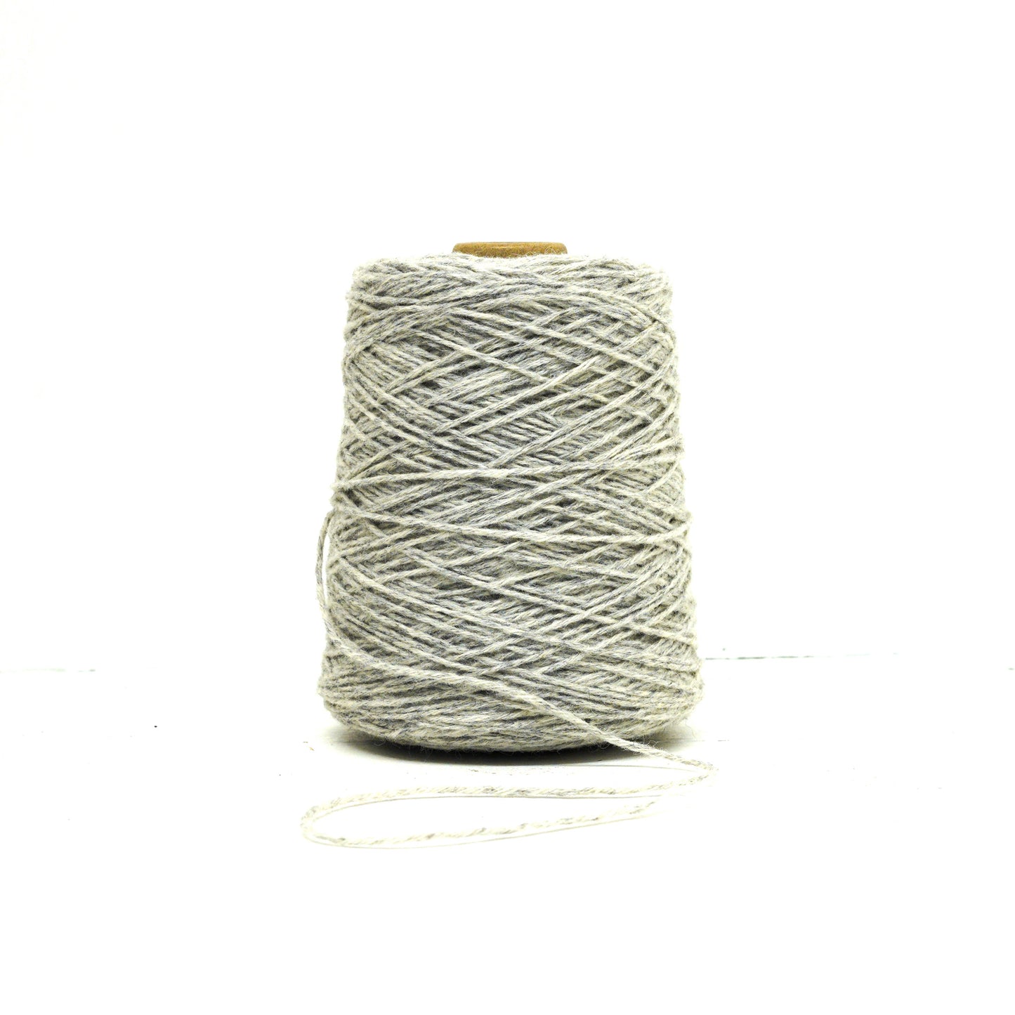 Grey melange 100% carpet wool yarn - 202