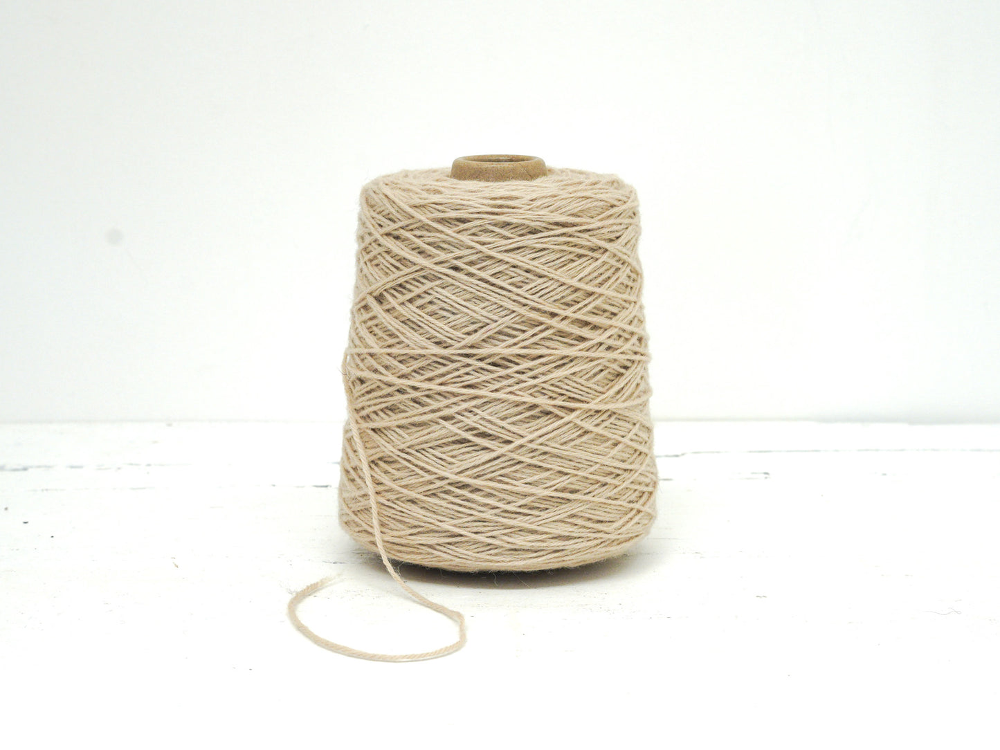 Ivory color wool yarn in cone - 260