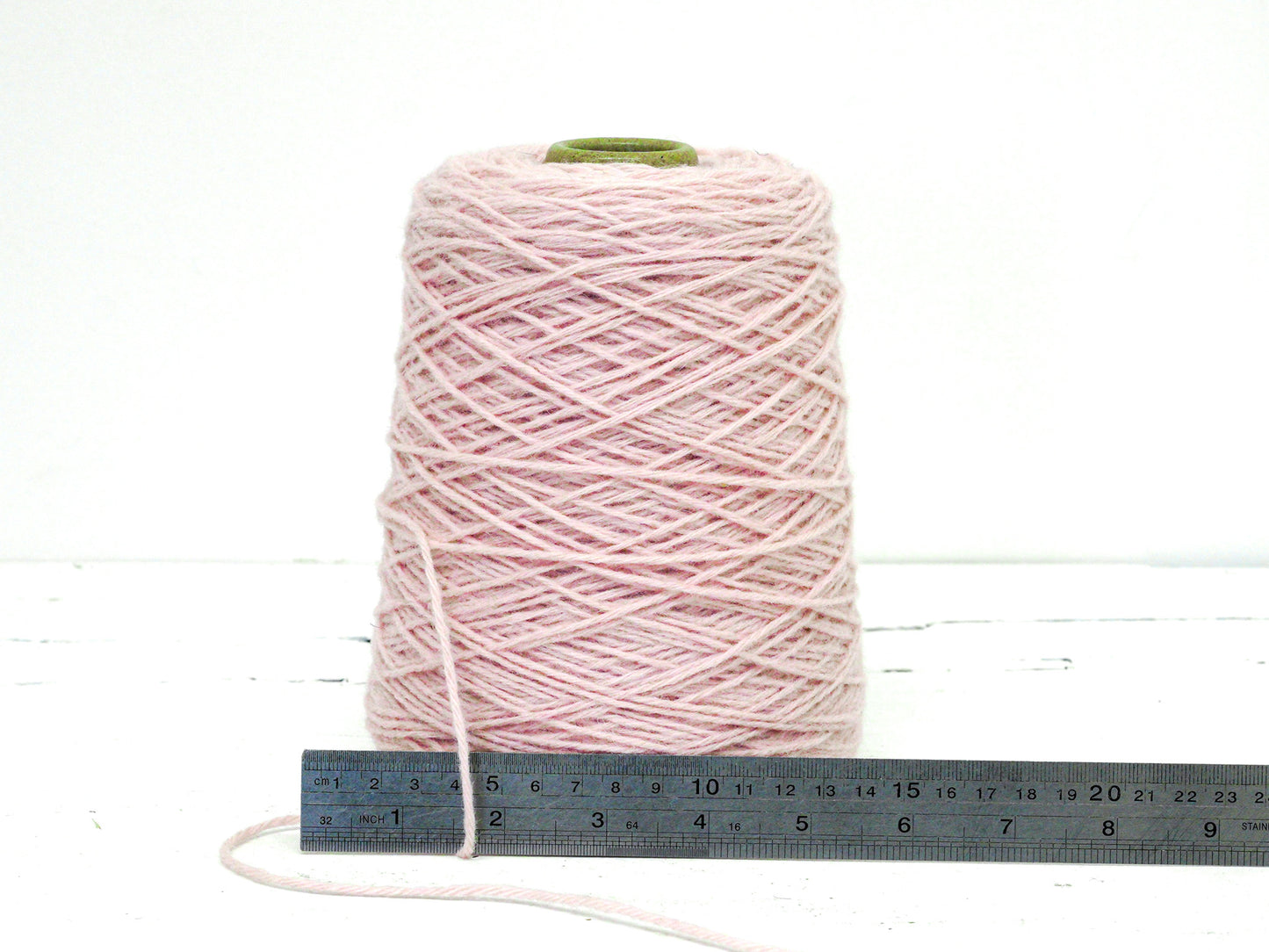 Lightest pink rose, 100% wool yarn for tufting gun - 505