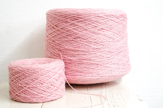 Soft rose wool in a cone - 522 color