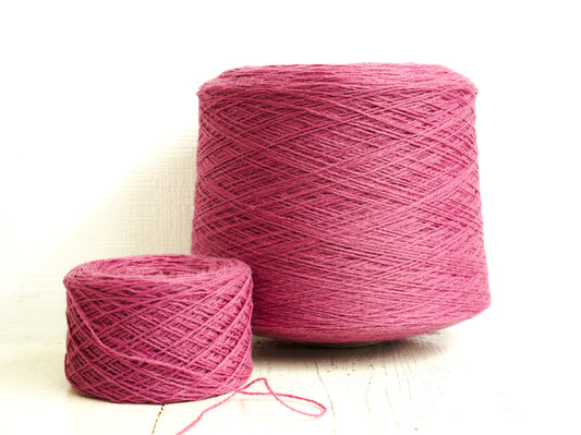 Rouge rose New Zealand wool yarn in cone - 530