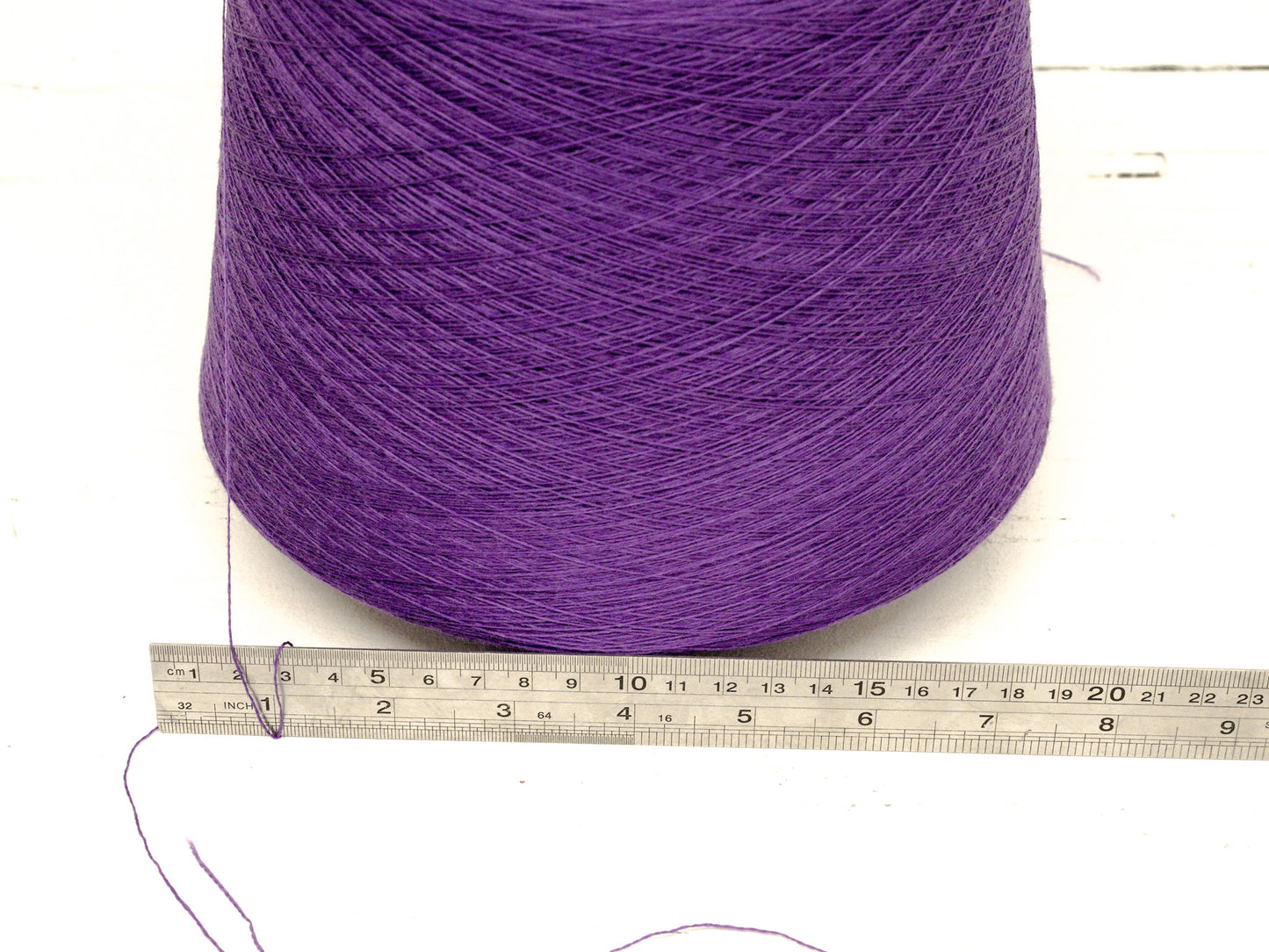 Amethyst color - 100% Extra Fine Merino Wool - Ultra Thin Lace - 100g/3.5oz