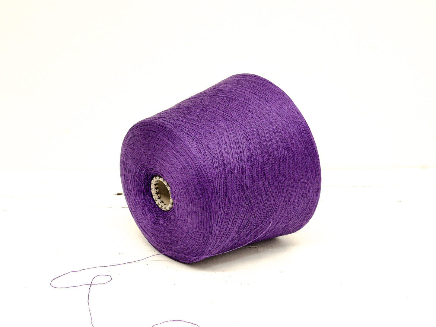 Amethyst color - 100% Extra Fine Merino Wool - Ultra Thin Lace - 100g/3.5oz