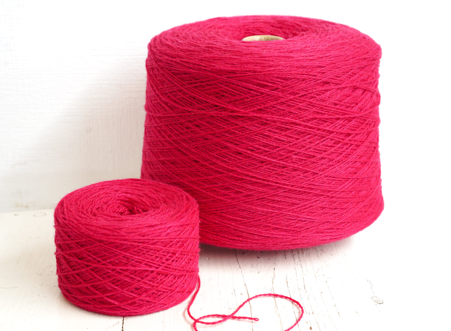 Cyclamen wool in cone - 555