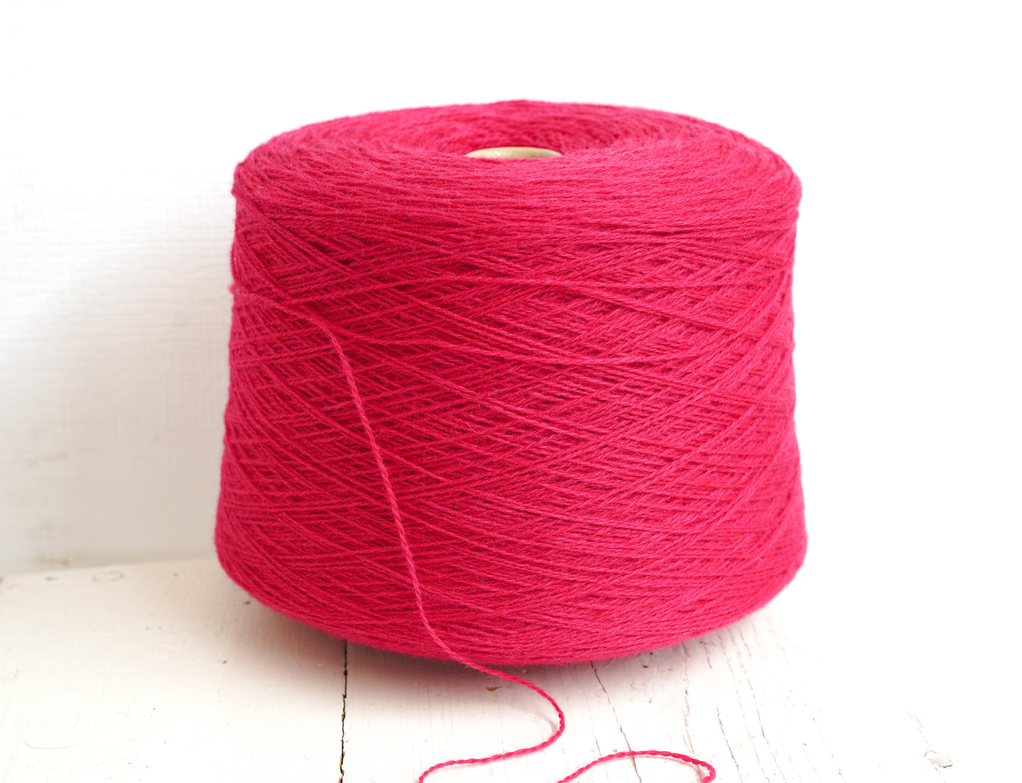Cyclamen wool in cone - 555