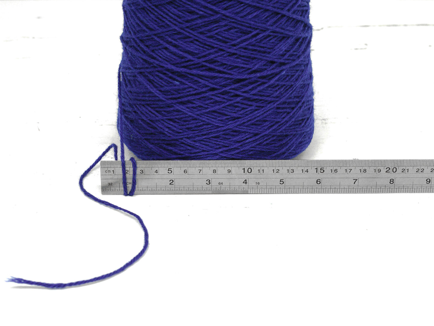 Violet blue Carpet wool in cone - 21