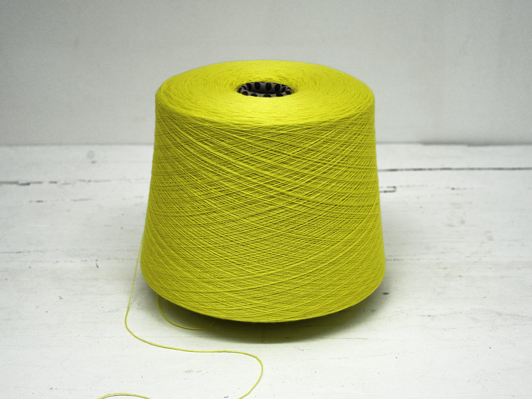 Neon green - 14648 - 100% Extra Fine Merino Wool - Lana GATTO - 100g/3.5oz