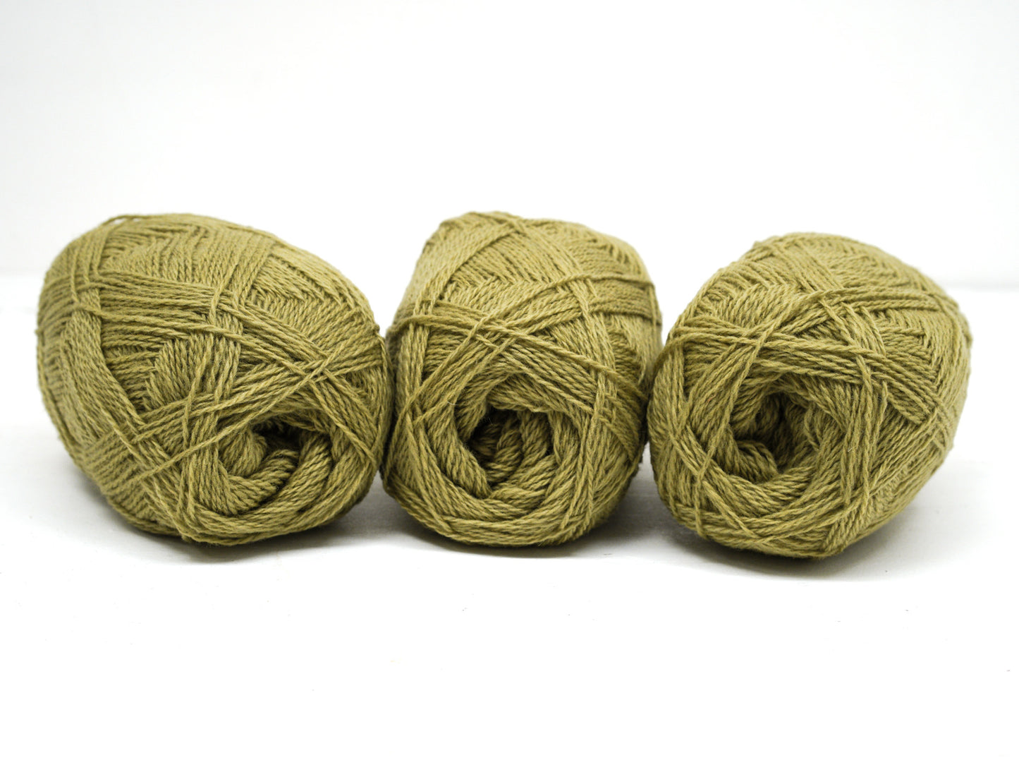 Pistachio green New Zealand fingering wool yarn - 100g./3,5 oz. color 330