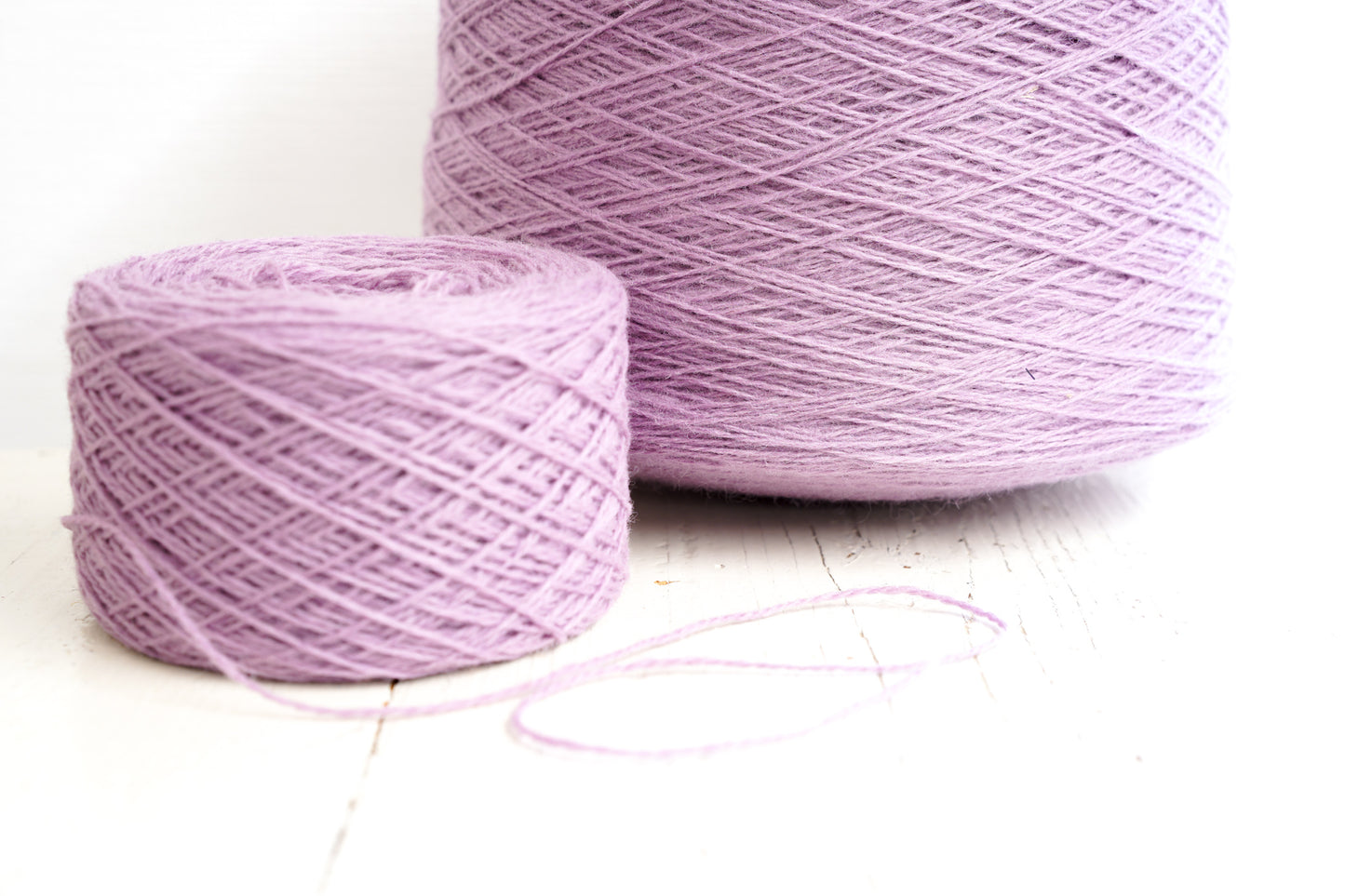 Lilac wool yarn cone - 250 color
