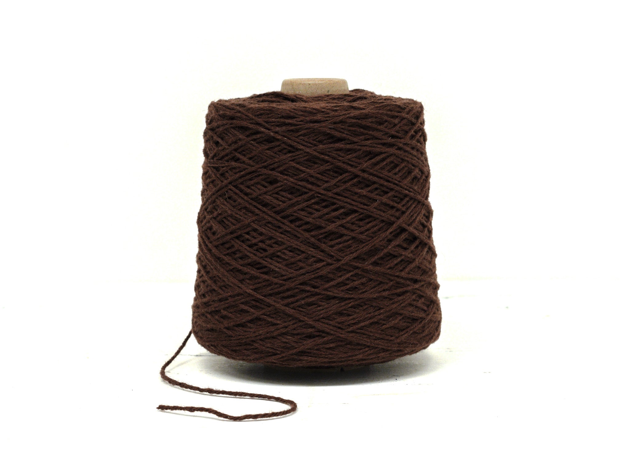 Brown rug wool yarn in cone - 86 New