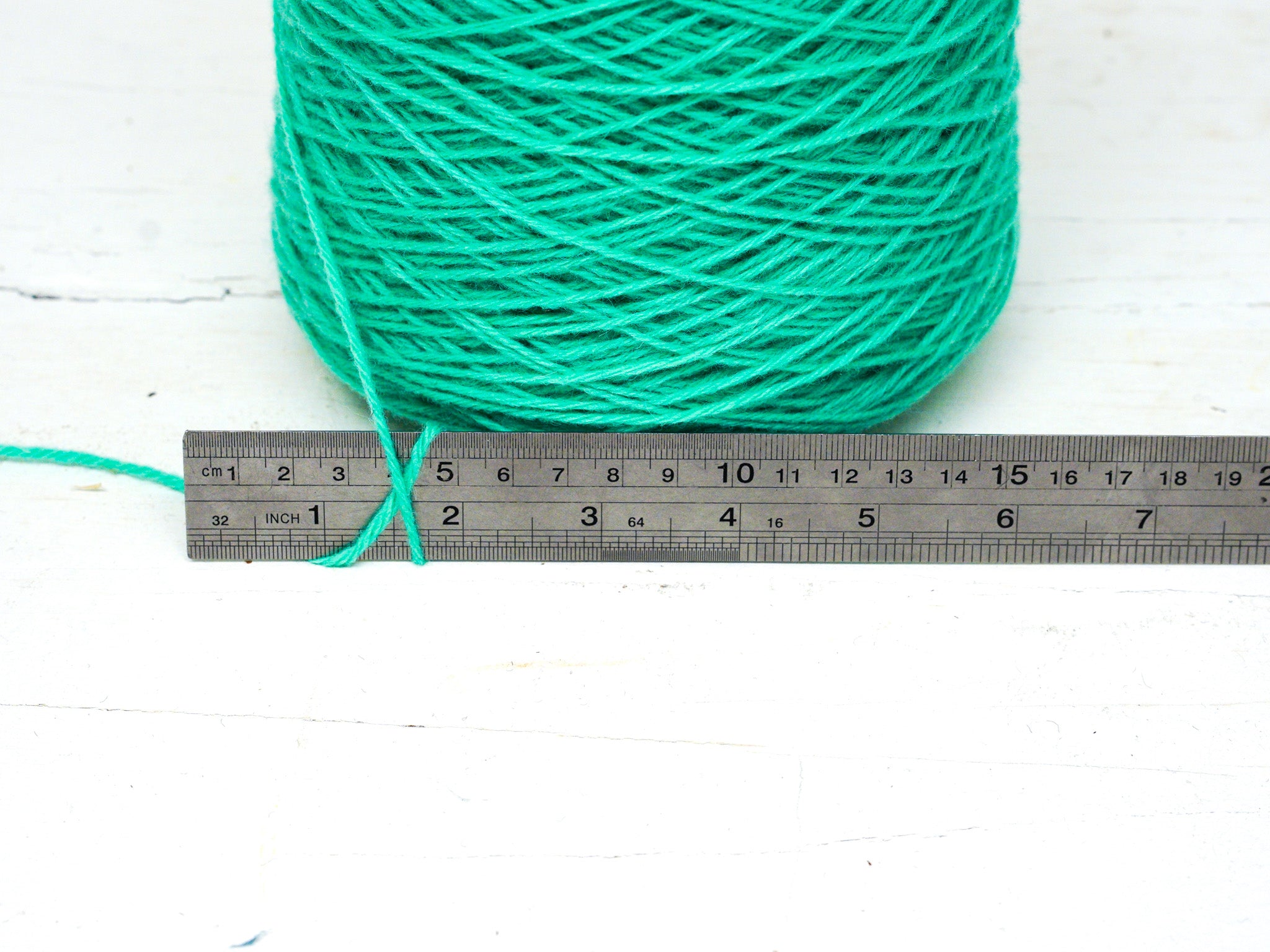 Mint green - Carpet wool in cone - 13 NEW