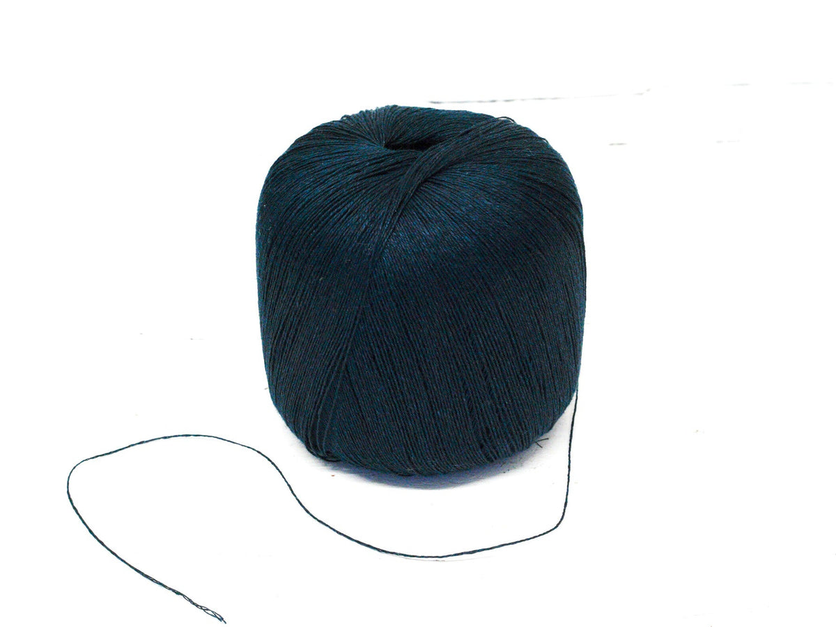 Emerald blue 100% linen yarn - 100g/600m