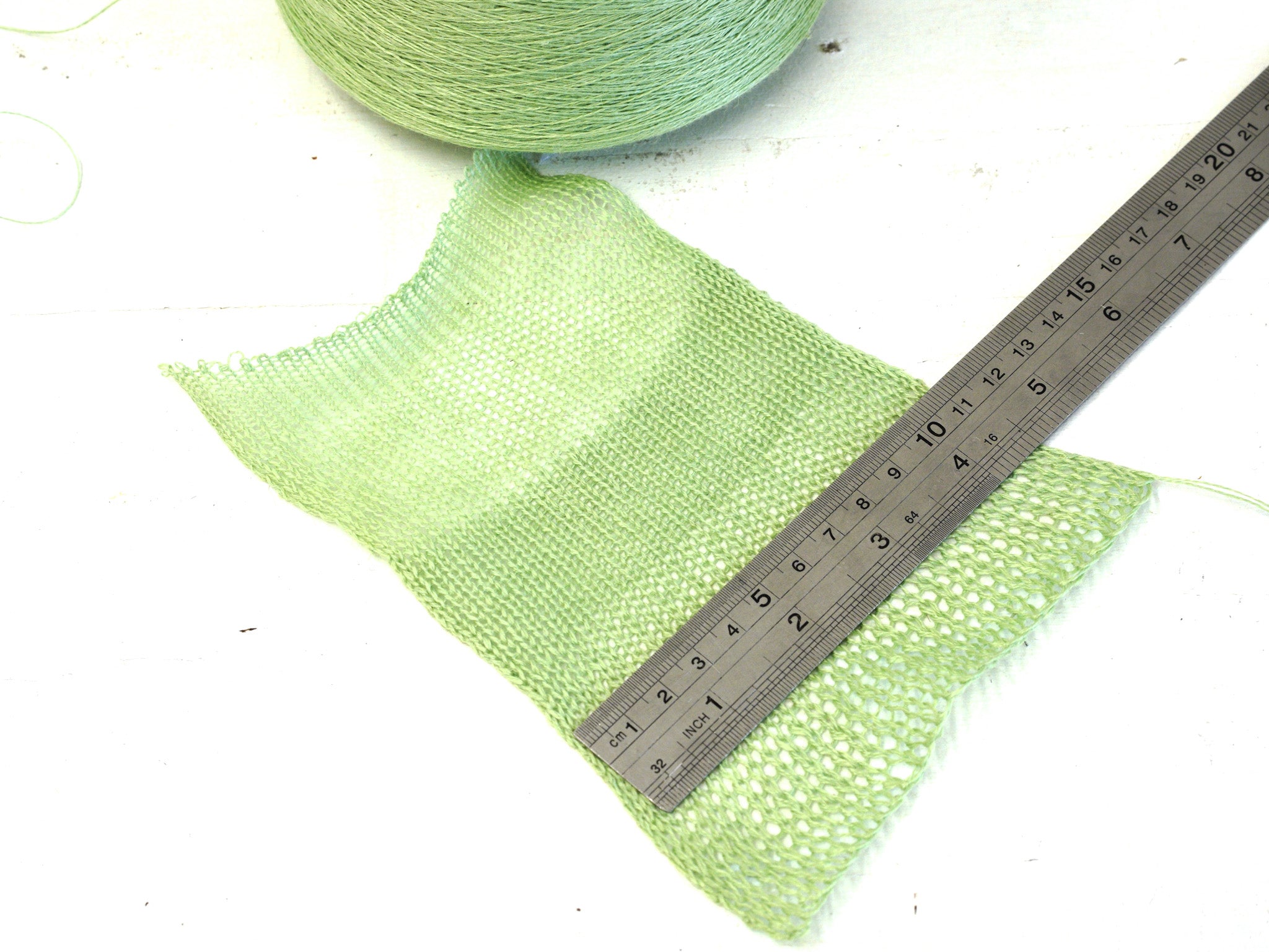 Green Linen Yarn: Baltic Flax, Lace Knitting, Crochet (100g/1000m in Cone)