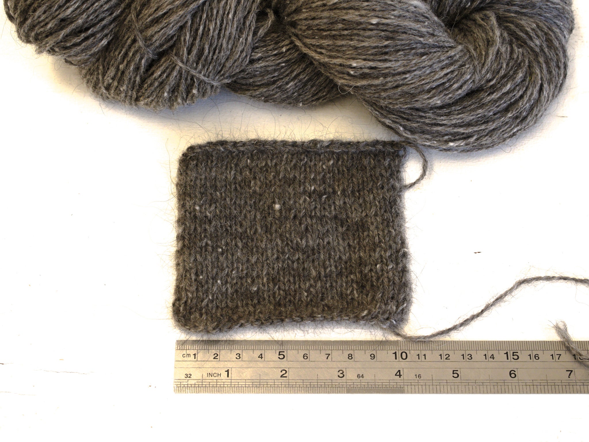 Bernese Mountain Dog Wool Yarn with Merino, Chiengora, Natural Grey, 100g/260m